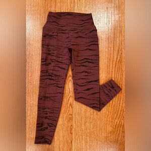 Beyond Yoga Women’s High Waisted Midi Leggings - Size S